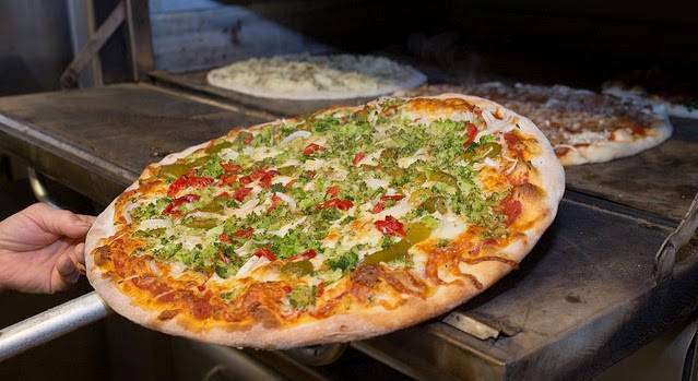 Rossinis Italian Restaurant and Pizza | restaurant | 529 W Main St, Cheshire, CT 06410, USA | 2032727297 OR +1 203-272-7297