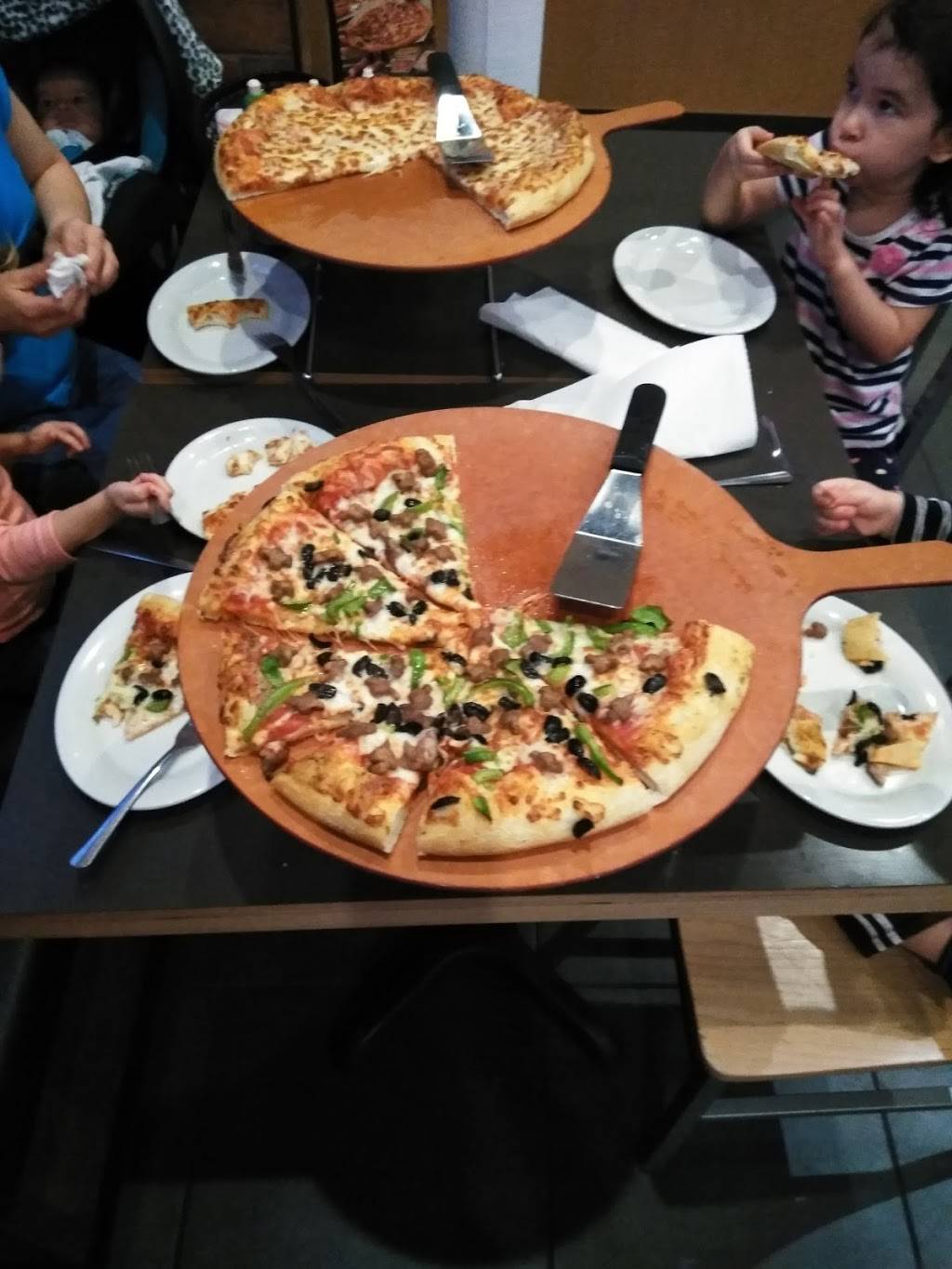 Pizza Hut | restaurant | 2999 Kendall Dr Suite C-14, San Bernardino, CA 92407, USA | 9098808300 OR +1 909-880-8300