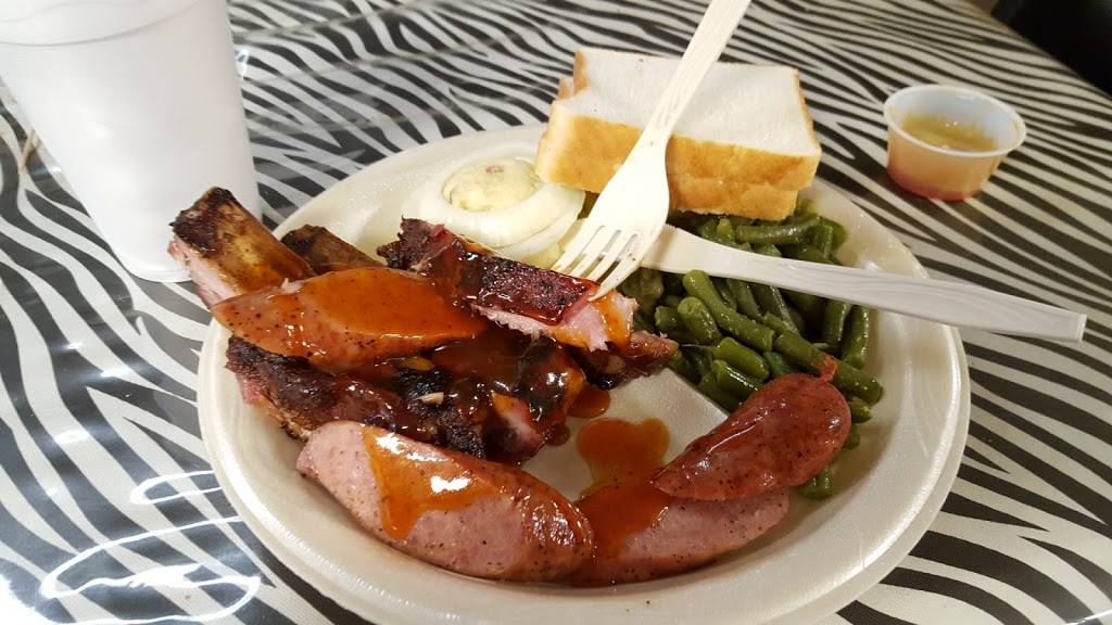 Mumphords Place Restaurant | restaurant | 1202 E Juan Linn St, Victoria, TX 77901, USA | 3614851112 OR +1 361-485-1112