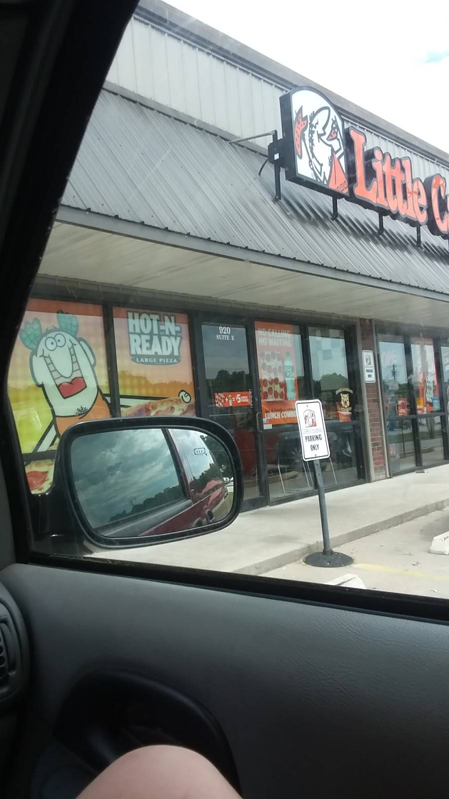 Little Caesars Pizza | meal takeaway | 920 S Neosho Blvd Ste. E, Neosho, MO 64850, USA | 4174514100 OR +1 417-451-4100