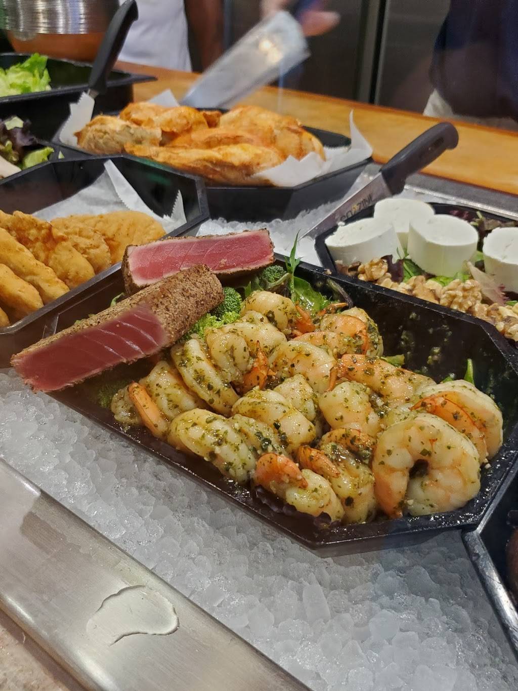 Vinnys Cafe | restaurant | 3013 Yamato Rd # B8, Boca Raton, FL 33434, USA | 5619889883 OR +1 561-988-9883