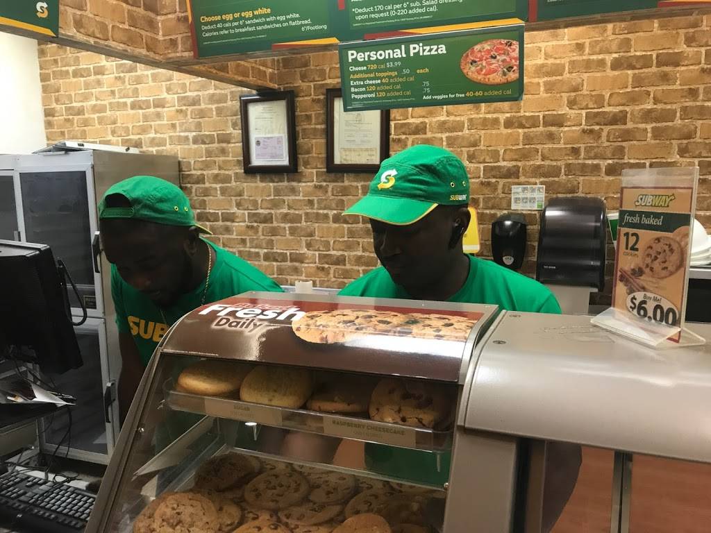 Subway Restaurants | restaurant | 12126 Central Ave, Space 11, Mitchellville Plaza, Mitchellville, MD 20721, USA | 3012184388 OR +1 301-218-4388