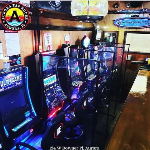 Aurora Tap House | night club | 134 W Downer Pl, Aurora, IL 60506, USA | 6308929220 OR +1 630-892-9220