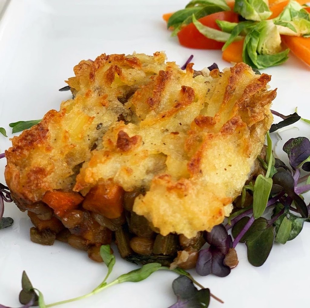 Carp Kitchen & Grocery | restaurant | 4945A Carpinteria Ave, Carpinteria, CA 93013, USA | 8053189400 OR +1 805-318-9400