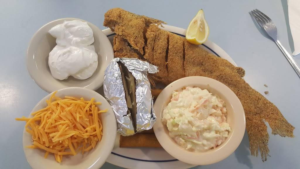 Hemphills Restaurant | restaurant | 3508 Hemphill St, Fort Worth, TX 76110, USA | 8179271713 OR +1 817-927-1713