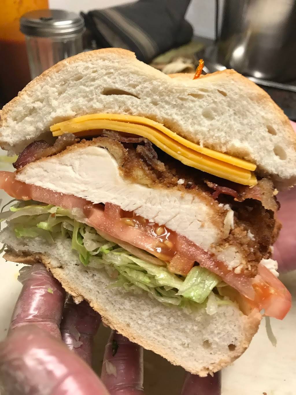 Scotts Vernon Valley Deli | restaurant | 147 Vernon Valley Rd, East Northport, NY 11731, USA | 6312611994 OR +1 631-261-1994