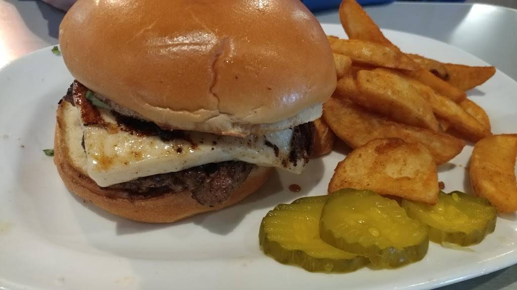 Buffalo Wings & Rings | restaurant | 2809 US-25 Ste 6030, Crestview Hills, KY 41017, USA | 8593319464 OR +1 859-331-9464