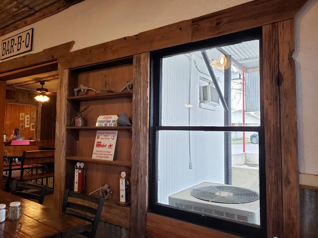 Rabel’s Roadhaus BBQ | restaurant | 9015 FM 775, New Berlin, TX 78155, USA | 8304331540 OR +1 830-433-1540