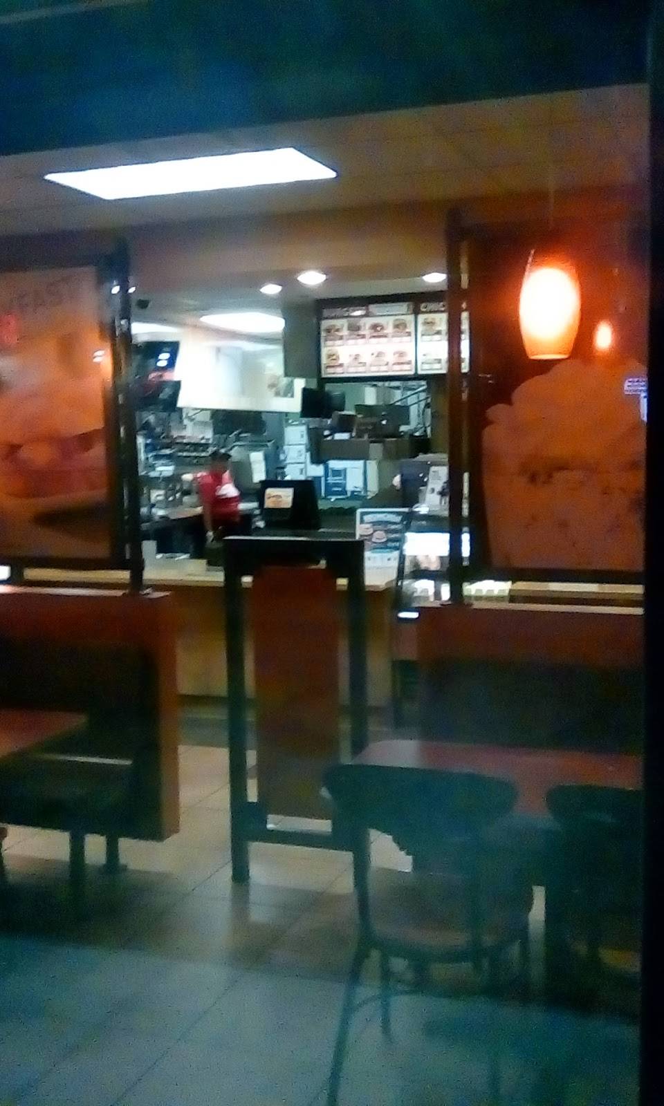 Jack in the Box | restaurant | 2611 S Hampton Rd, Dallas, TX 75224, USA | 2143378511 OR +1 214-337-8511