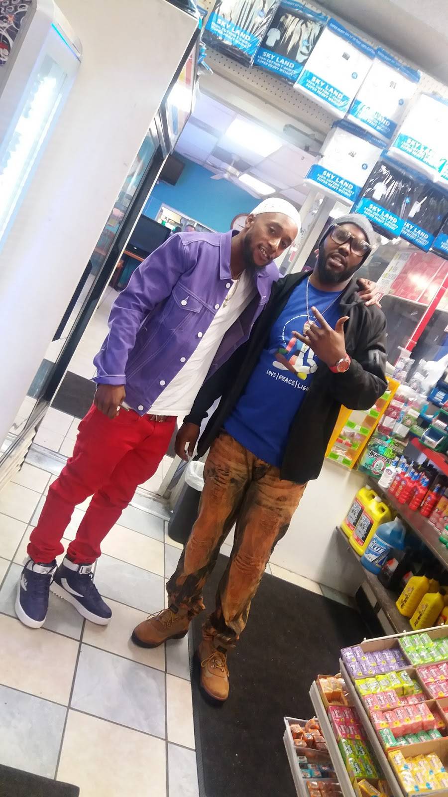 BP | restaurant | 5737 Hull Street Rd, Richmond, VA 23224, USA | 8047456111 OR +1 804-745-6111