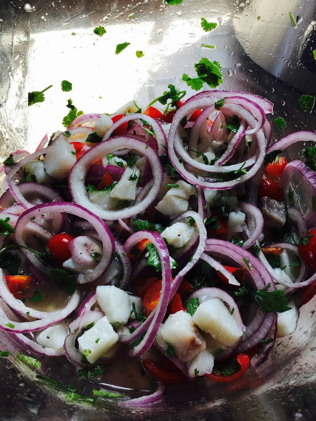 Habaneros Mexican Kitchen | restaurant | 869 N Mayfair Rd, Milwaukee, WI 53226, USA | 4146079025 OR +1 414-607-9025