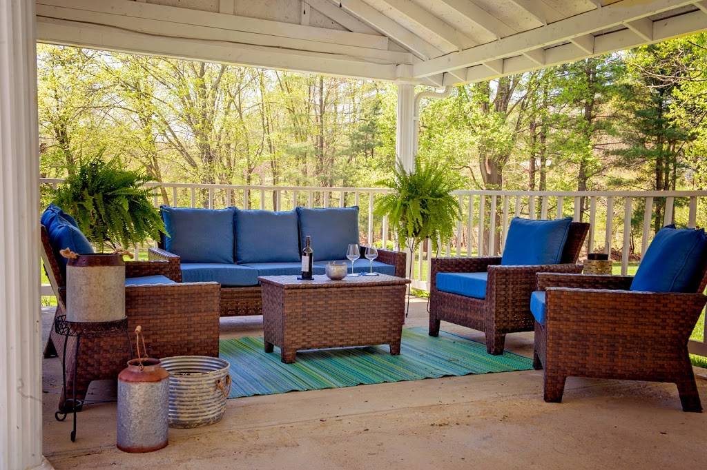 The Blue Door Kitchen and Inn | restaurant | 675 Zachary Taylor Hwy, Flint Hill, VA 22627, USA | 5406751700 OR +1 540-675-1700