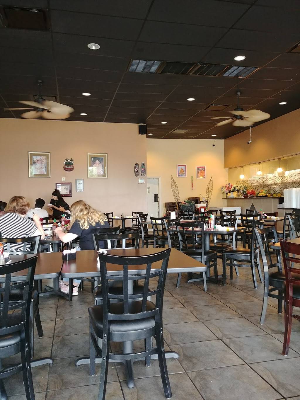 Mango Tree Thai Bistro | restaurant | 10130 Grant Rd #224, Houston, TX 77070, USA | 2818978646 OR +1 281-897-8646