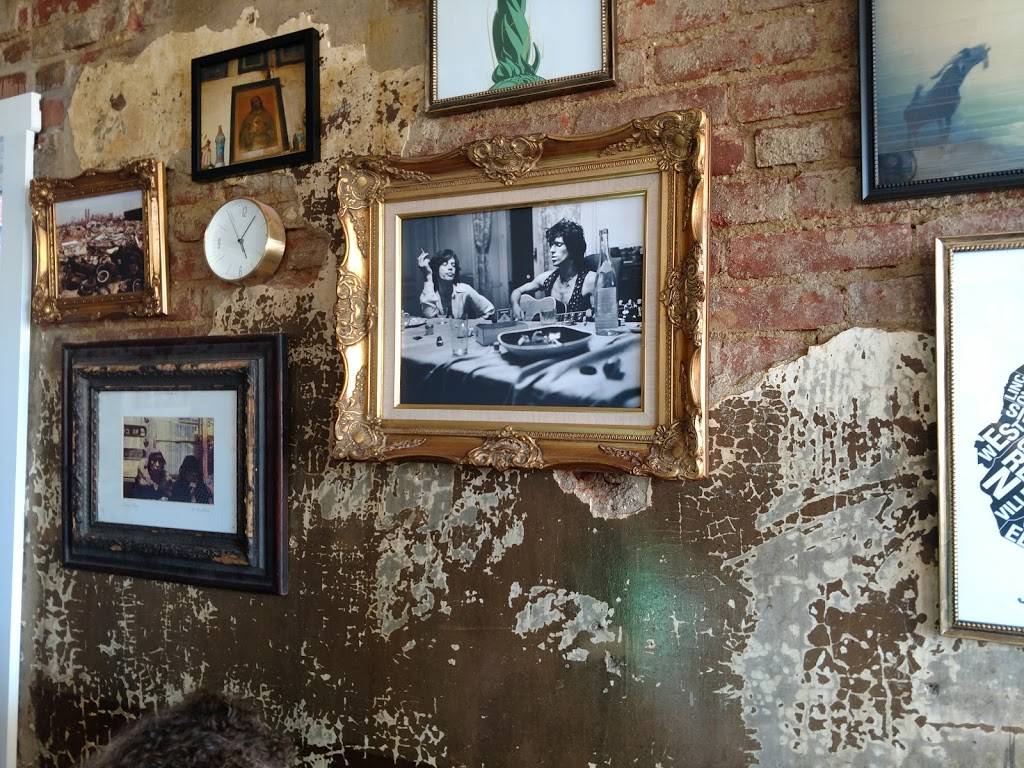 Il Rione | restaurant | 1303 W 65th St, Cleveland, OH 44102, USA | 2162821451 OR +1 216-282-1451