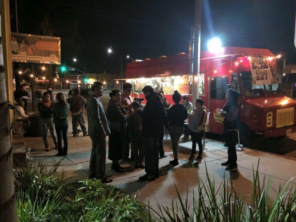 Taqueria El Pariente | restaurant | 7400 Pacific Blvd suite c, Huntington Park, CA 90255, USA | 3235378030 OR +1 323-537-8030