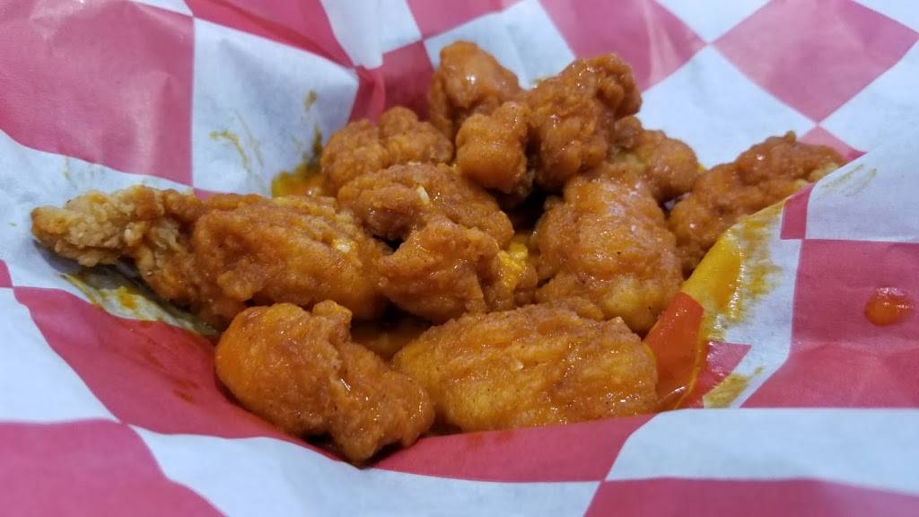 LaRosas Pizza Lakota - West Chester | restaurant | 8120 Highland Pointe Dr, West Chester Township, OH 45069, USA | 5133471111 OR +1 513-347-1111