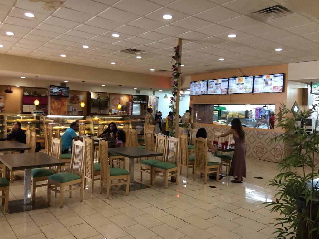 Royal Sweets | restaurant | 2025 E Fowler Ave, Tampa, FL 33612, USA | 8139776000 OR +1 813-977-6000