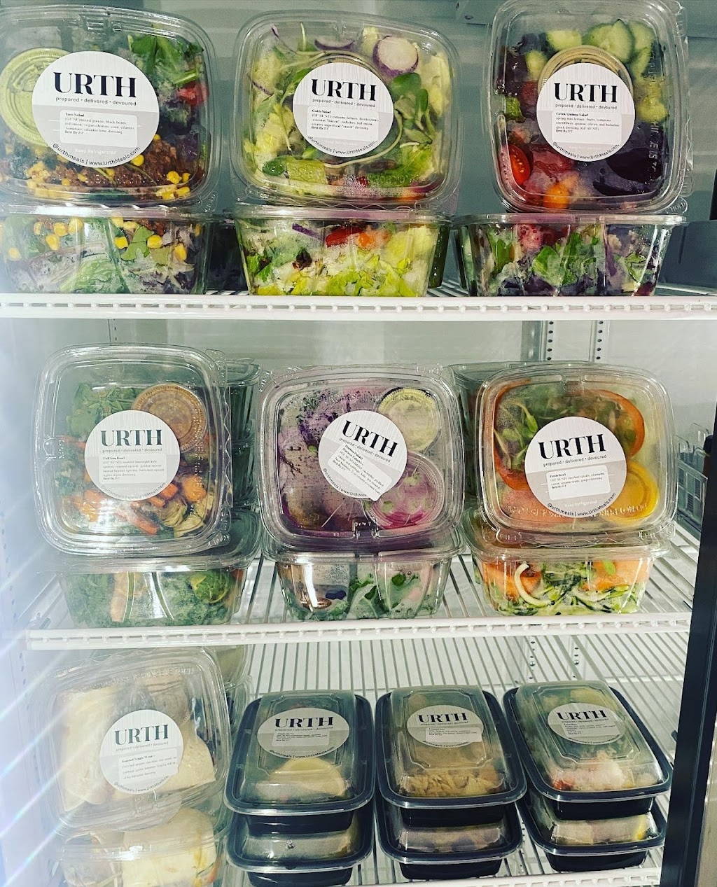 Rhythm + Blue Juice Company Corktown | restaurant | 1400 W Elizabeth St Suite 110, Detroit, MI 48216, USA | 3134422402 OR +1 313-442-2402