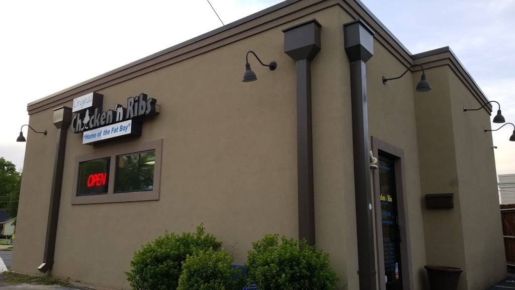 Original Chicken & Ribs | restaurant | 1100 Beatties Ford Rd, Charlotte, NC 28216, USA | 7043322902 OR +1 704-332-2902