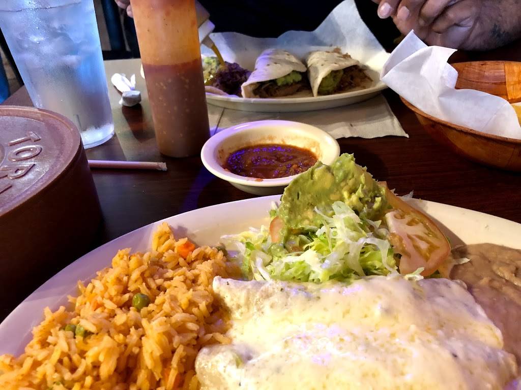 Tacos El Rodeo De Jalisco | restaurant | 8802 Potranco Rd Suite 101, San Antonio, TX 78251, USA | 2104627808 OR +1 210-462-7808