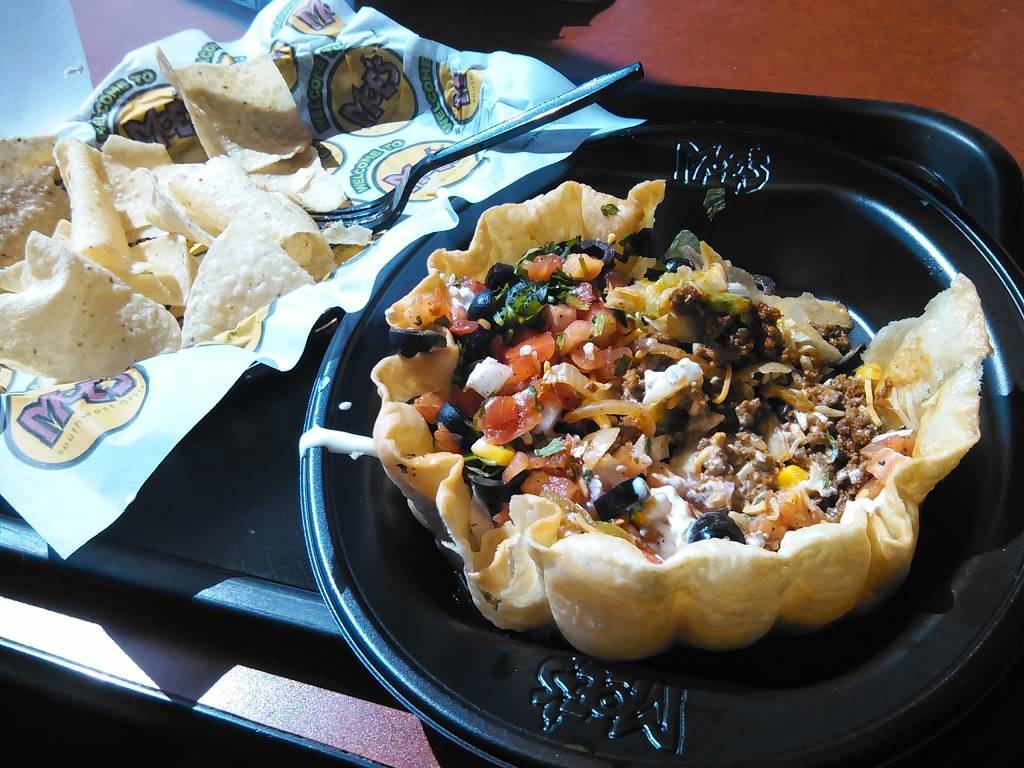 Moes Southwest Grill | restaurant | 715 N Giant City Rd, Carbondale, IL 62901, USA | 6185494200 OR +1 618-549-4200