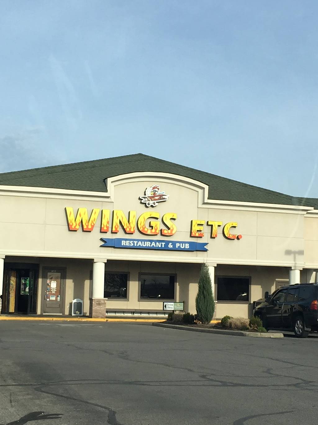 Wings Etc. | restaurant | 55 S Raceway Rd #800, Indianapolis, IN 46231, USA | 3172730850 OR +1 317-273-0850