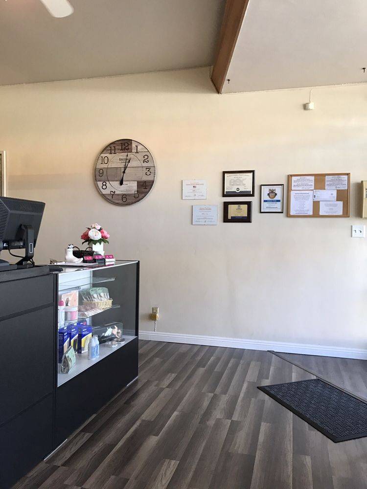 Altheas Inc | restaurant | 2320 E Main St, Ventura, CA 93003, USA | 8056433537 OR +1 805-643-3537