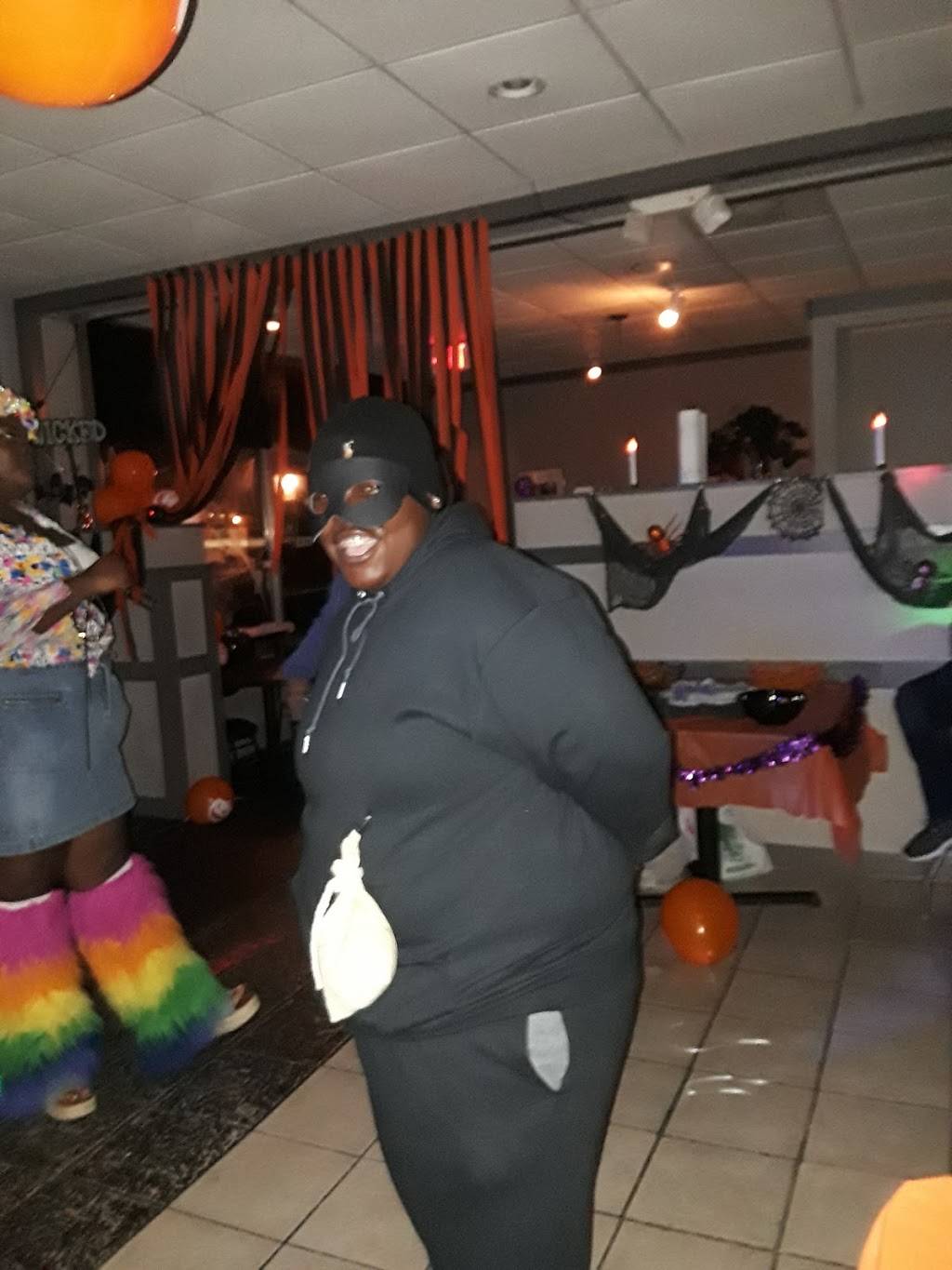 ALLSTARS Sports Bar & Grill | restaurant | 151-199 East E Street, Anniston, AL 36201, USA | 2564193606 OR +1 256-419-3606