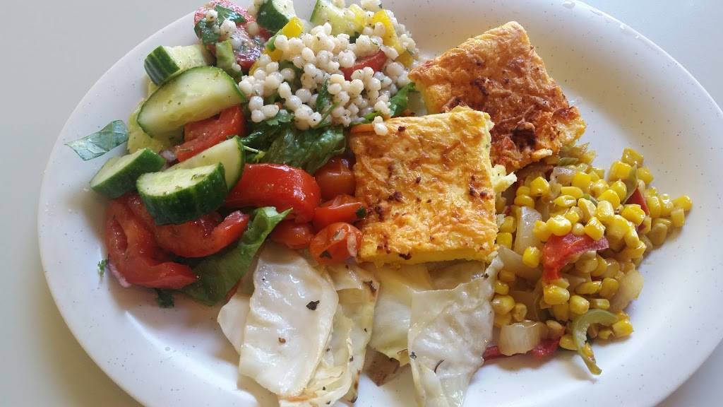 More Than Greens | restaurant | 113 W King St, Dalton, GA 30720, USA | 7065293531 OR +1 706-529-3531