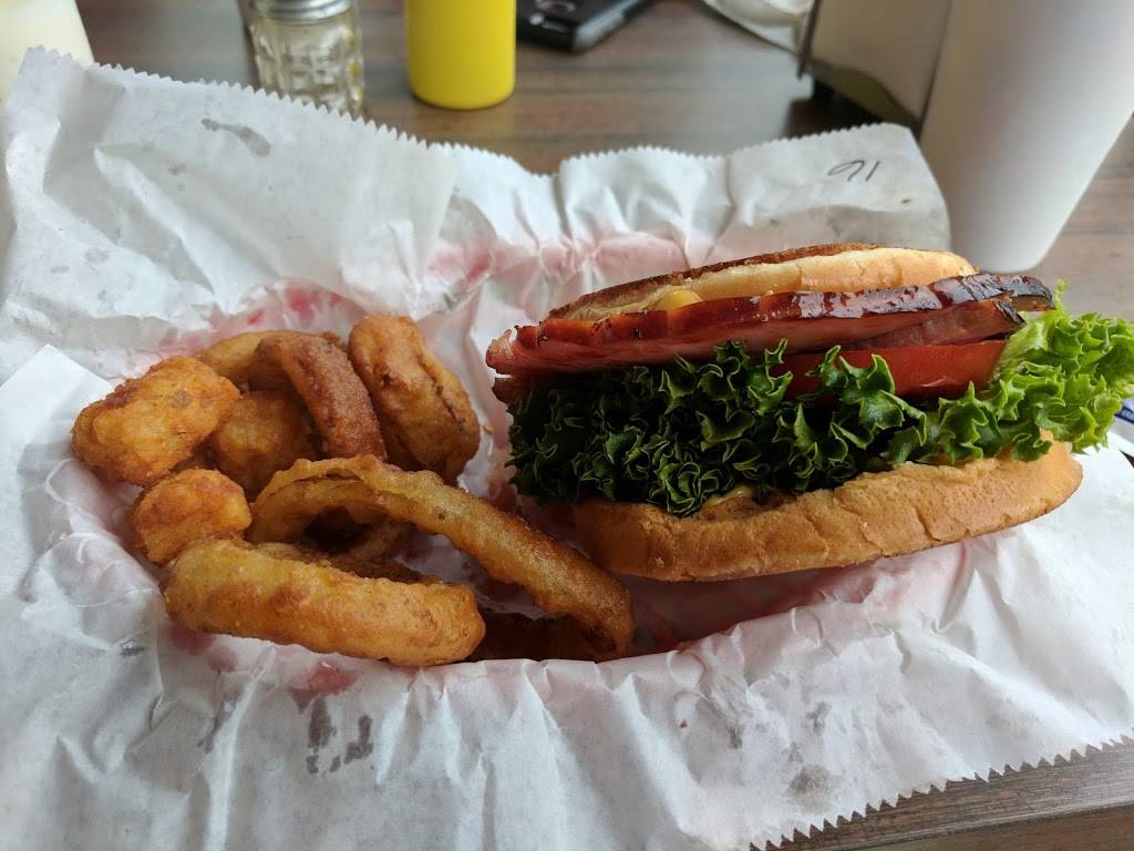 Boudreux Burger Barn | restaurant | 1499 N Meridian Rd #9046, Peck, KS 67120, USA | 3165242763 OR +1 316-524-2763