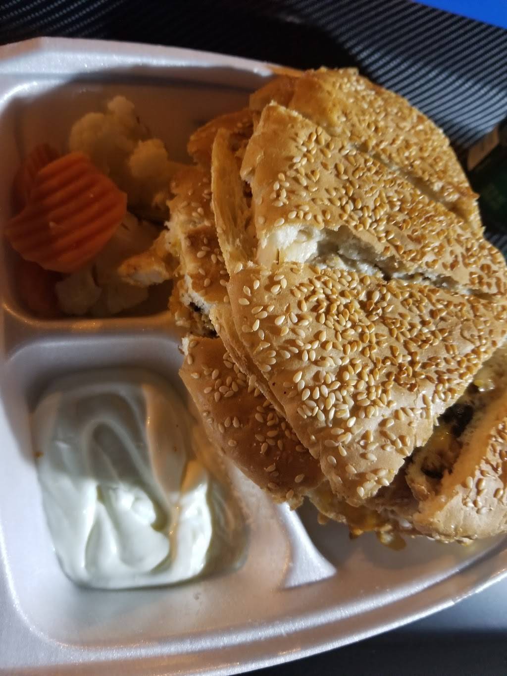 Abu Omar Halal Austin | restaurant | 2718 Guadalupe St, Austin, TX 78705, USA | 5125579818 OR +1 512-557-9818