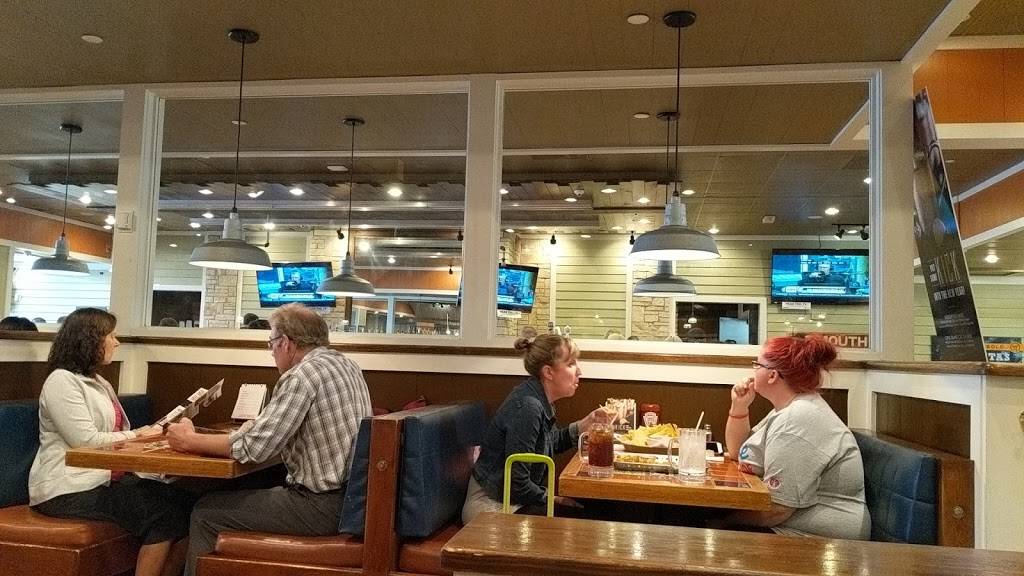 Chilis Grill & Bar | restaurant | 200 West Terminal Dr, Fort Lauderdale, FL 33315, USA | 9543591500 OR +1 954-359-1500