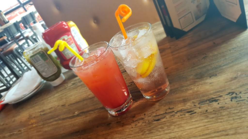 Kelseys Original Roadhouse | restaurant | 124 Woodlawn Rd W, Guelph, ON N1H 1B2, Canada | 5198260120 OR +1 519-826-0120