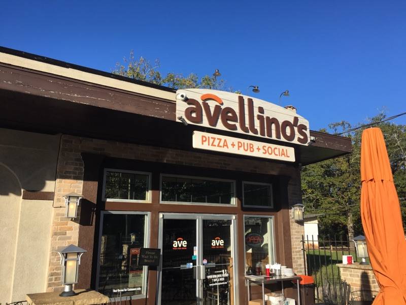 Avellinos Wood Fire Pizzeria Brookhaven | restaurant | 1328 Windsor Pkwy, Atlanta, GA 30319, USA | 4045003841 OR +1 404-500-3841