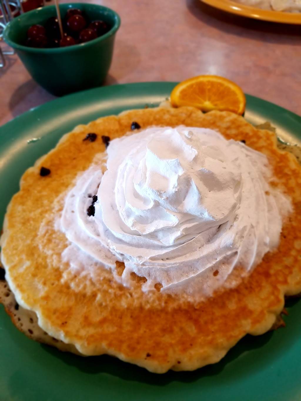 Lakeside Inn | restaurant | 13965 Best Rd # 1, Davis, IL 61019, USA | 8152483518 OR +1 815-248-3518