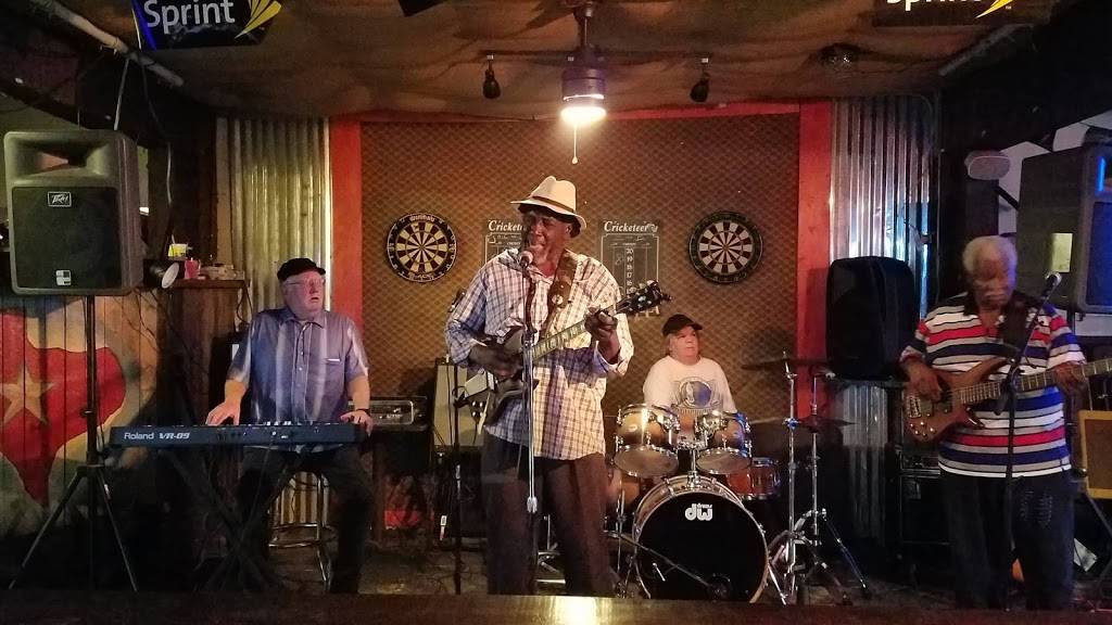 Randis Last Resort | restaurant | 9716 Camp Bowie W Blvd, Fort Worth, TX 76116, USA | 8172444442 OR +1 817-244-4442