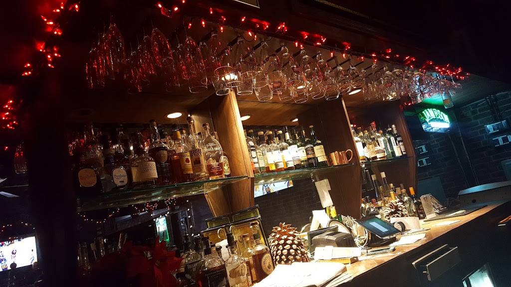 Clancys | restaurant | 803 E Broadway, Long Beach, CA 90802, USA | 5624371836 OR +1 562-437-1836