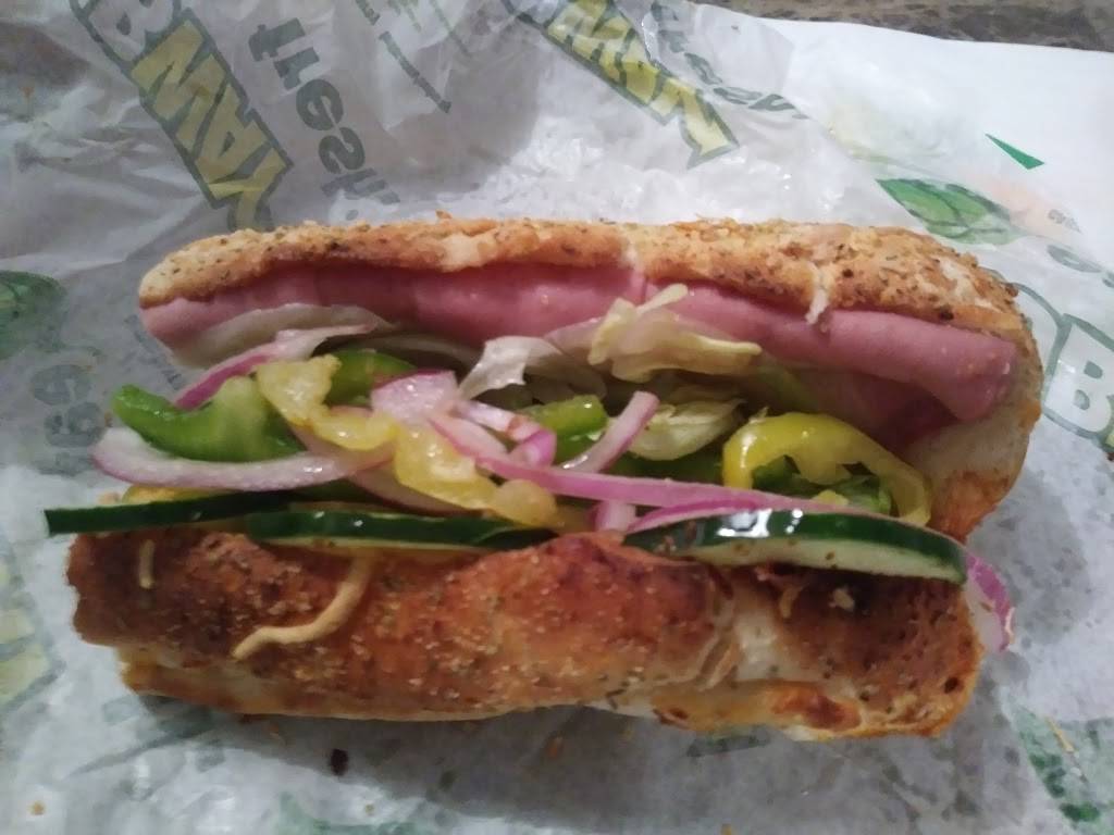 Subway | restaurant | 1609 N Nova Rd, Holly Hill, FL 32117, USA | 3862554889 OR +1 386-255-4889