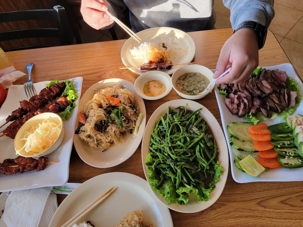 Cambodian and Chinese Fast Food | restaurant | 1901 S 72nd St, Tacoma, WA 98408, USA | 2533010797 OR +1 253-301-0797