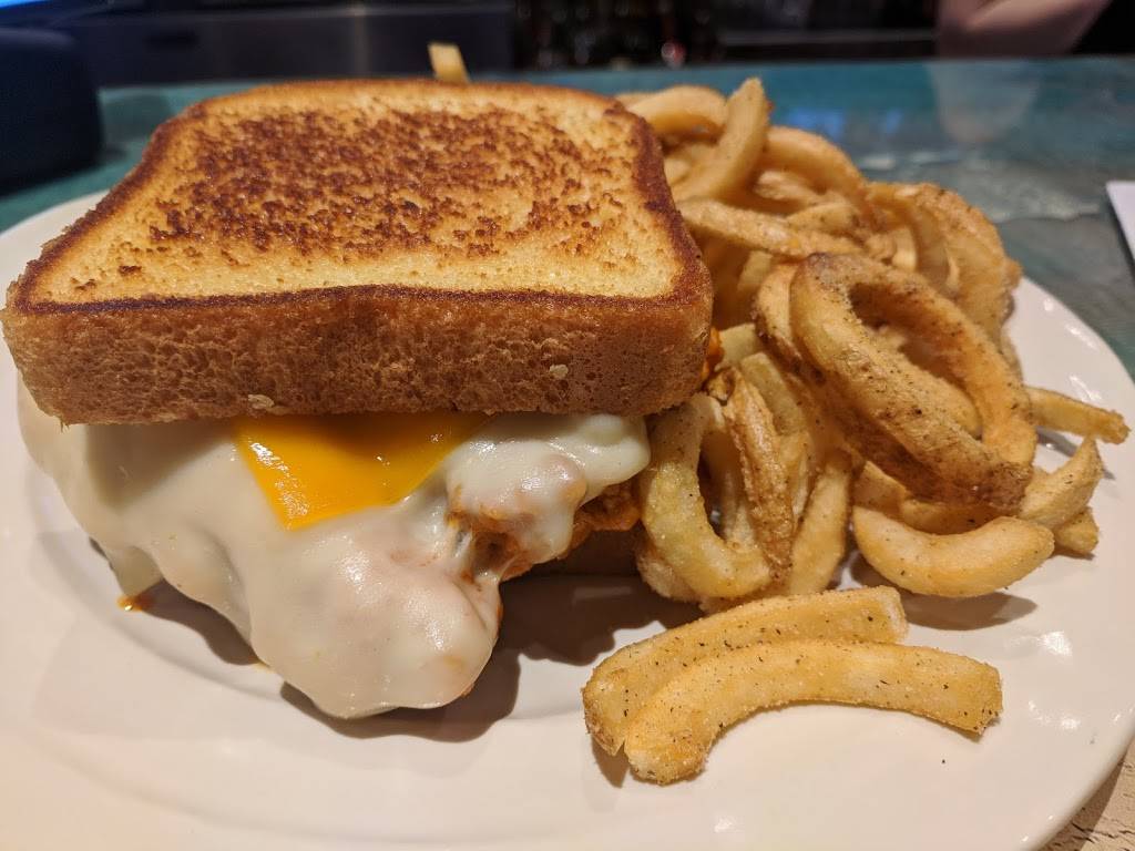 Hooters | restaurant | 2200 S Texas 6, Houston, TX 77077, USA | 2815310072 OR +1 281-531-0072