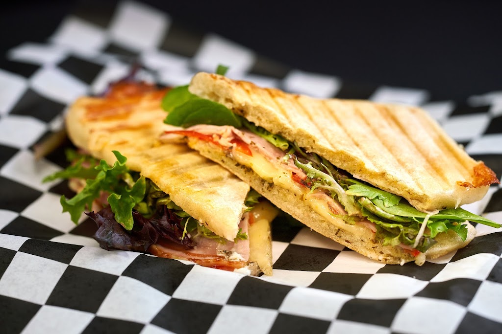 ZaZas Deli | restaurant | 3055 N Milwaukee Ave, Chicago, IL 60618, USA | 7734868160 OR +1 773-486-8160