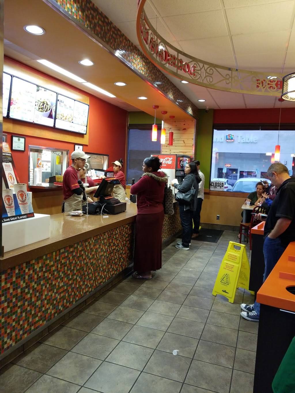 Popeyes Louisiana Kitchen | restaurant | 1244 17th St, Santa Ana, CA 92701, USA | 7148349709 OR +1 714-834-9709