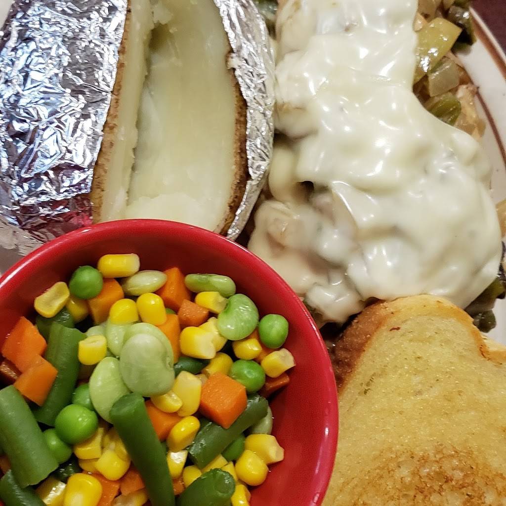 Ricks Wagon Wheel Restaurant | restaurant | 68 Monroe St, Floyd, IA 50435, USA | 6413982390 OR +1 641-398-2390