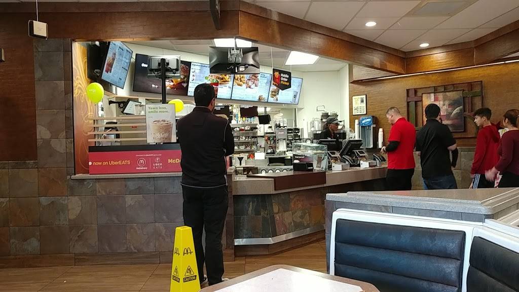McDonalds | cafe | 20210 N Cave Creek Rd, Phoenix, AZ 85024, USA | 6029231835 OR +1 602-923-1835