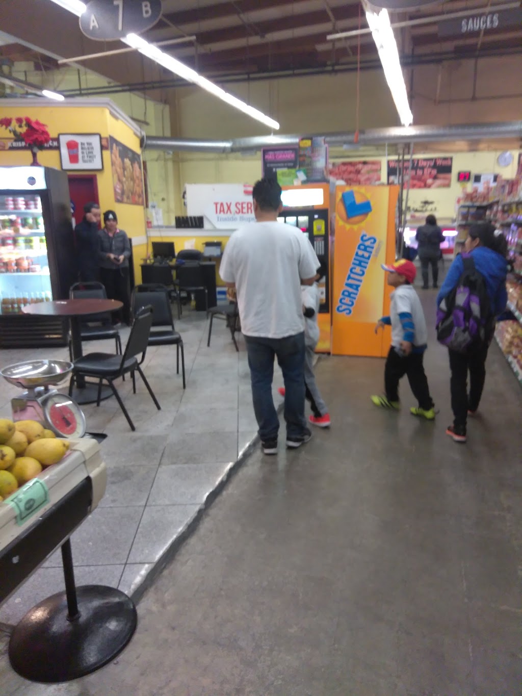 Super Save Supermarket | meal takeaway | 4517 3rd St, San Francisco, CA 94124, USA | 4152823722 OR +1 415-282-3722