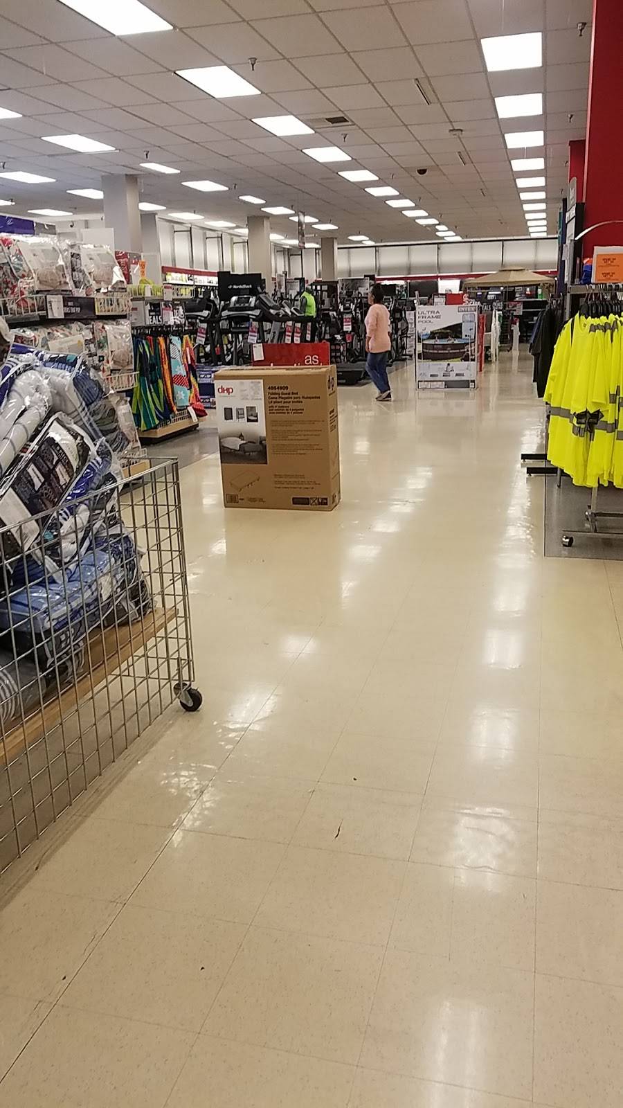 Chipotle Mexican Grill | restaurant | 1748 N Main Dr, Salinas, CA 93906, USA | 8314440943 OR +1 831-444-0943