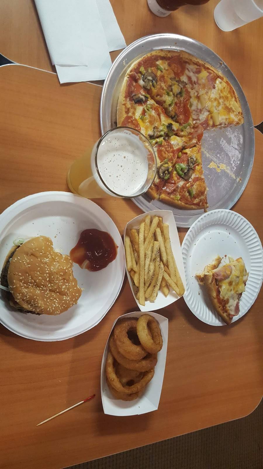 Karas Kitchen | restaurant | 1992 S Elger Bay Rd, Camano, WA 98282, USA | 3603879120 OR +1 360-387-9120