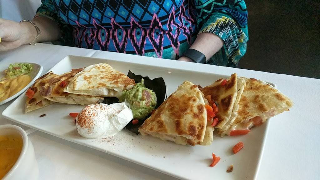 Cantina Laredo | restaurant | 6025 Royal Ln #250, Dallas, TX 75230, USA | 2142651610 OR +1 214-265-1610