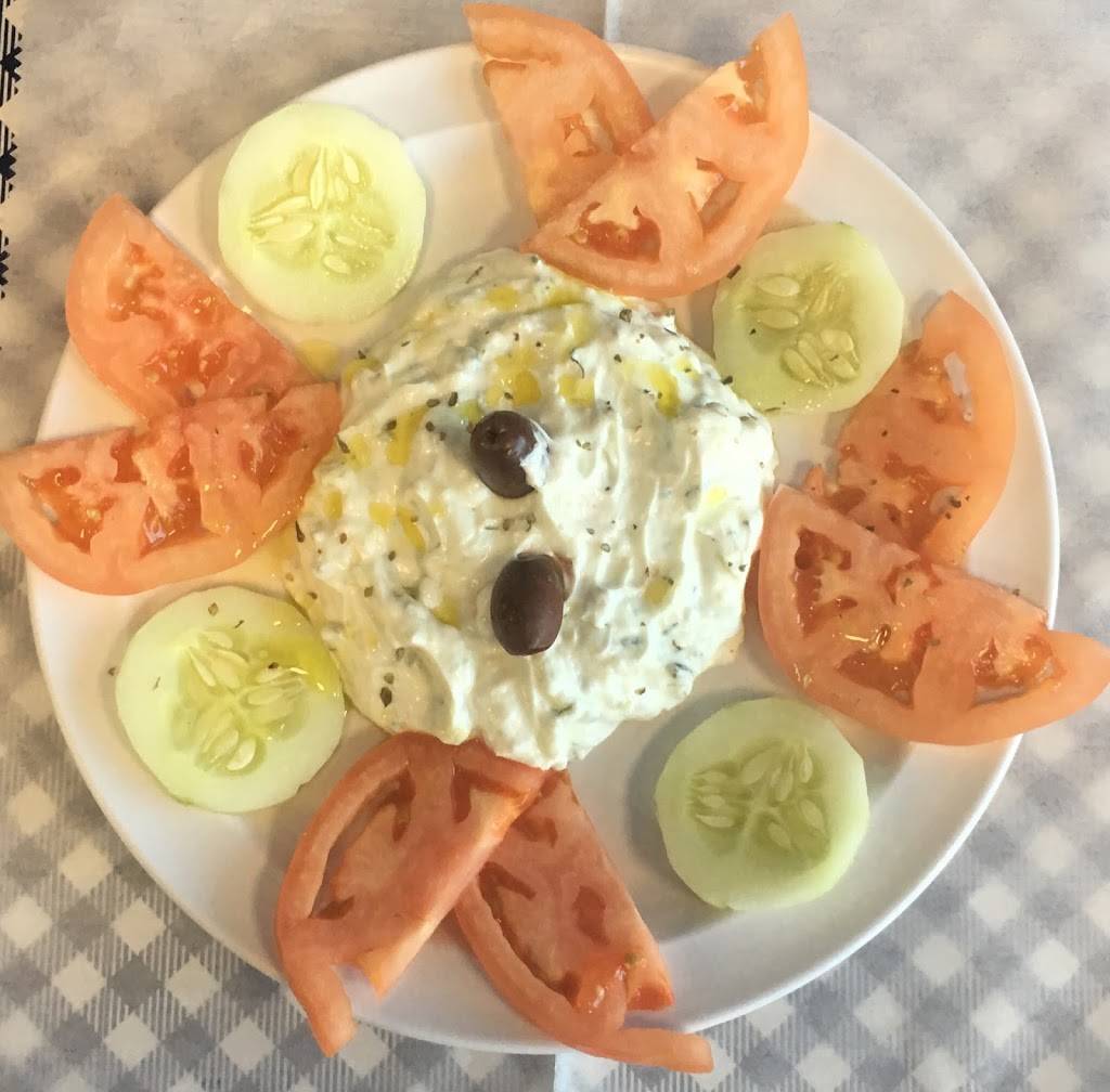 Little Gyro Kitchen | restaurant | 705 N Newbridge Rd, Levittown, NY 11756, USA | 5165957558 OR +1 516-595-7558