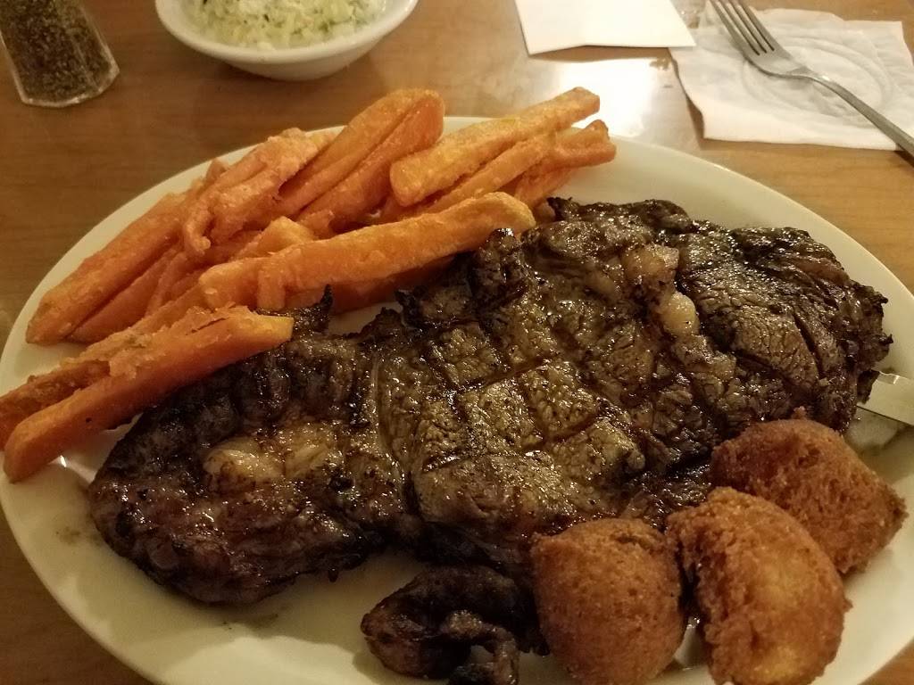 Happy Trails Restaurant | restaurant | 32498 US-431, Roanoke, AL 36274, USA | 3348638011 OR +1 334-863-8011